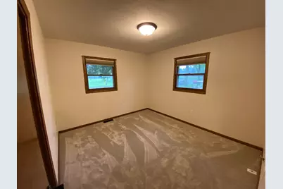 220 S 2nd Street, Bird Island, MN 55310 - Photo 13