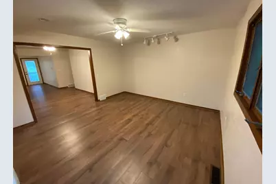 220 S 2nd Street, Bird Island, MN 55310 - Photo 7