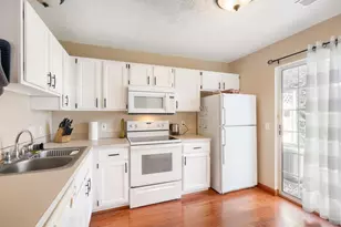 2021 Southcross Dr W, Burnsville, MN 55306 - Photo 5
