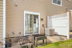 2021 Southcross Dr W, Burnsville, MN 55306 - Photo 11