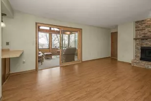 1307 Kassan Dr, South Saint Paul, MN 55075 - Photo 9