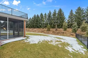 10748 40th St N, Lake Elmo, MN 55042 - Photo 9