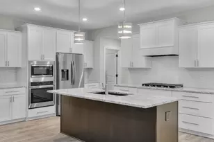 10748 40th St N, Lake Elmo, MN 55042 - Photo 5