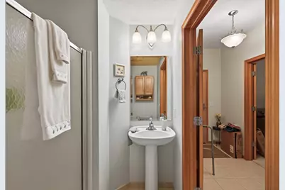 2540 38th Avenue NE #203, Saint Paul, MN 55421 - Photo 13