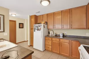 2540 38th Ave NE, Saint Paul, MN 55421 - Photo 11