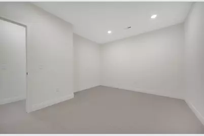 320 Laurel Curve, Golden Valley, MN 55426 - Photo 31