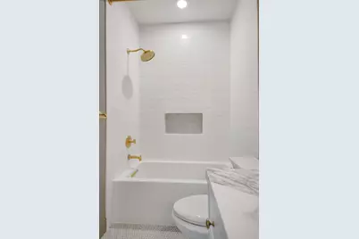 320 Laurel Curve, Golden Valley, MN 55426 - Photo 19