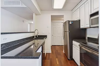 1920 S 1st Street #404, Minneapolis, MN 55454 - Photo 7