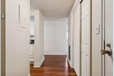 1920 S 1st Street #404, Minneapolis, MN 55454 - Photo 3