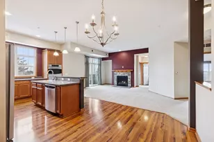 1244 County Rd D E, Maplewood, MN 55109 - Photo 15