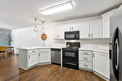 2213 Holly Curve, Hudson, WI 54016 - Photo 11