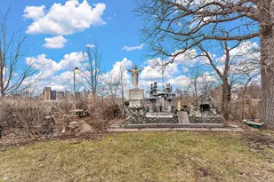 231 Isabel St W, Saint Paul, MN 55107 - Photo 11