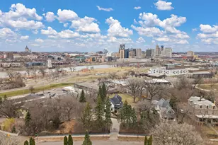 231 Isabel St W, Saint Paul, MN 55107 - Photo 17