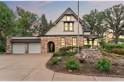 231 Isabel Street W, Saint Paul, MN 55107 - Photo 1