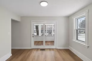 342 Curtice St W, Saint Paul, MN 55107 - Photo 5