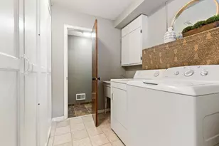 7301 W Franklin Ave, Saint Louis Park, MN 55426 - Photo 13