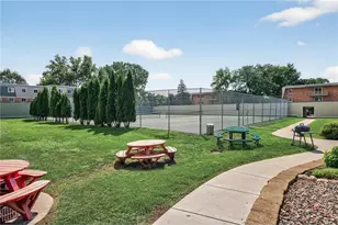 7301 W Franklin Ave, Saint Louis Park, MN 55426 - Photo 23