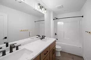 1870 Hadley Hills Dr NE, Rochester, MN 55906 - Photo 47