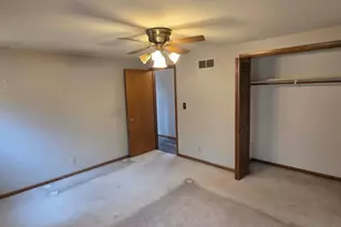 1106 Foothills Cir, Albert Lea, MN 56007 - Photo 39