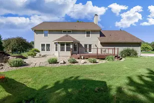 800 27th St SW, Austin, MN 55912 - Photo 3