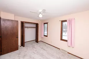 8125 Spring Valley Rd, Waconia, MN 55387 - Photo 13