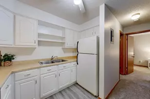 2604 4th Ave NE, Rochester, MN 55906 - Photo 7