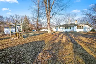 1224 S Ramsey St, Blue Earth, MN 56013 - Photo 9