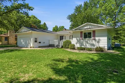 1224 S Ramsey Street, Blue Earth, MN 56013 - Photo 3