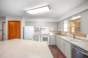 1224 S Ramsey St, Blue Earth, MN 56013 - Photo 21