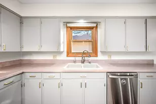 1224 S Ramsey St, Blue Earth, MN 56013 - Photo 19