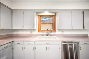 1224 S Ramsey St, Blue Earth, MN 56013 - Photo 17