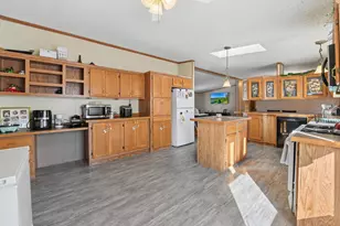 14 Rita Ln, Chaska, MN 55318 - Photo 3