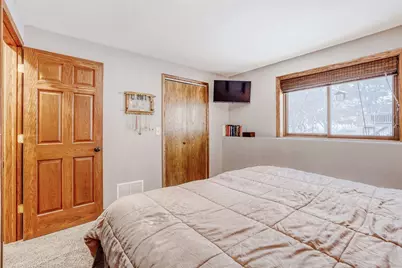 8015 Cooper Avenue, Inver Grove Heights, MN 55076 - Photo 21