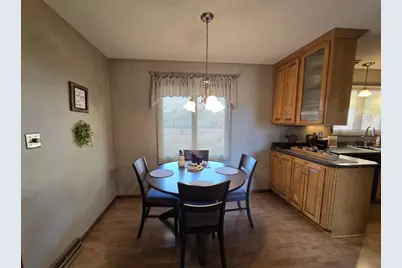 807 7th Avenue SE, Pipestone, MN 56164 - Photo 3