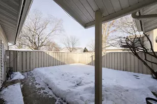 1008 Carmel Ct, Shoreview, MN 55126 - Photo 15