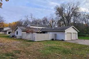 1008 Carmel Ct, Shoreview, MN 55126 - Photo 17