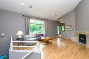 880 Vineland Ct, Chanhassen, MN 55317 - Photo 7