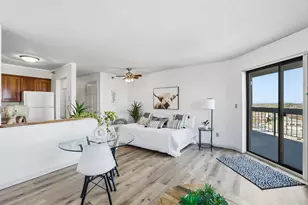 78 10th St E, Saint Paul, MN 55101 - Photo 7