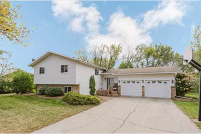 2202 15th Avenue S, Fargo,  58103 - Photo 3