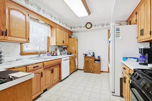 1484 Dieter St, Saint Paul, MN 55106 - Photo 11