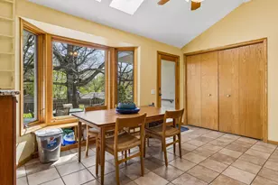 4860 Woodridge Ct, Minnetonka, MN 55345 - Photo 9