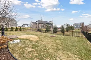 4052 Vista View Dr, Chaska, MN 55318 - Photo 61