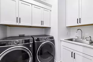 4052 Vista View Dr, Chaska, MN 55318 - Photo 39