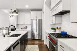 4052 Vista View Dr, Chaska, MN 55318 - Photo 19