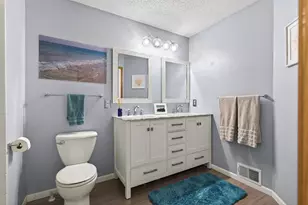 8530 Grove Cir, Shakopee, MN 55379 - Photo 17