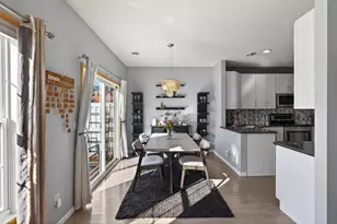 8530 Grove Cir, Shakopee, MN 55379 - Photo 5