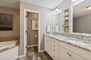 621 Crane Creek Ln, Eagan, MN 55121 - Photo 25