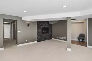 8475 Hidden Bay Trail N, Lake Elmo, MN 55042 - Photo 35