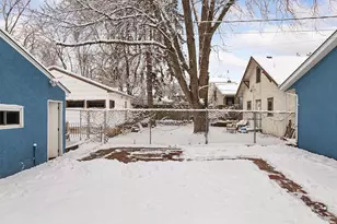 1084 3rd St E, Saint Paul, MN 55106 - Photo 33