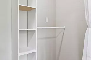 1084 3rd St E, Saint Paul, MN 55106 - Photo 27